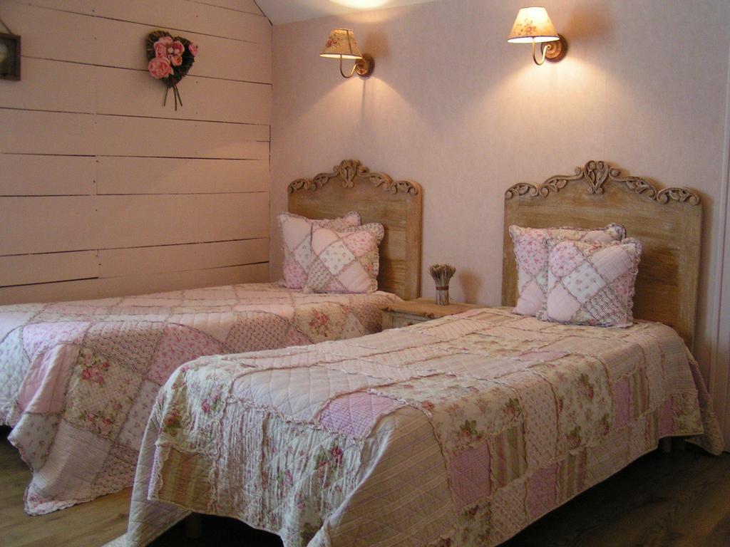 La Freneraie Hotel Paulhac  Phòng bức ảnh